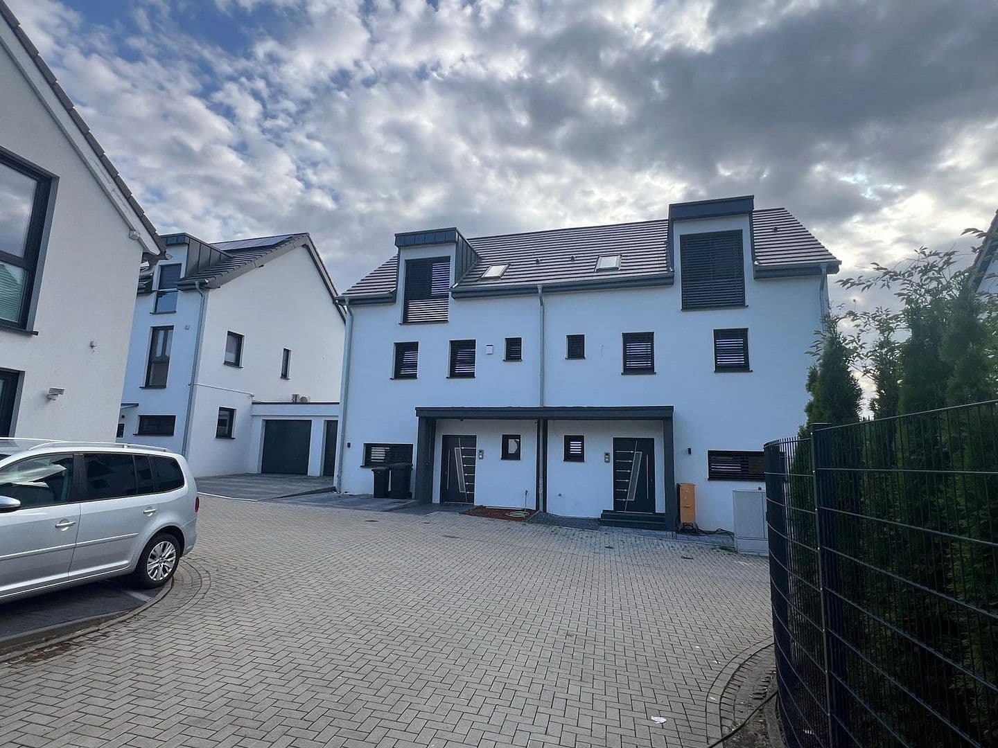 house for sale, 212 m², Am Blumenfeld 23 A, Meerbusch, North Rhine-Westphalia house for sale, 212 m², Am Blumenfeld 23 A, Meerbusch, North Rhine-Westphalia