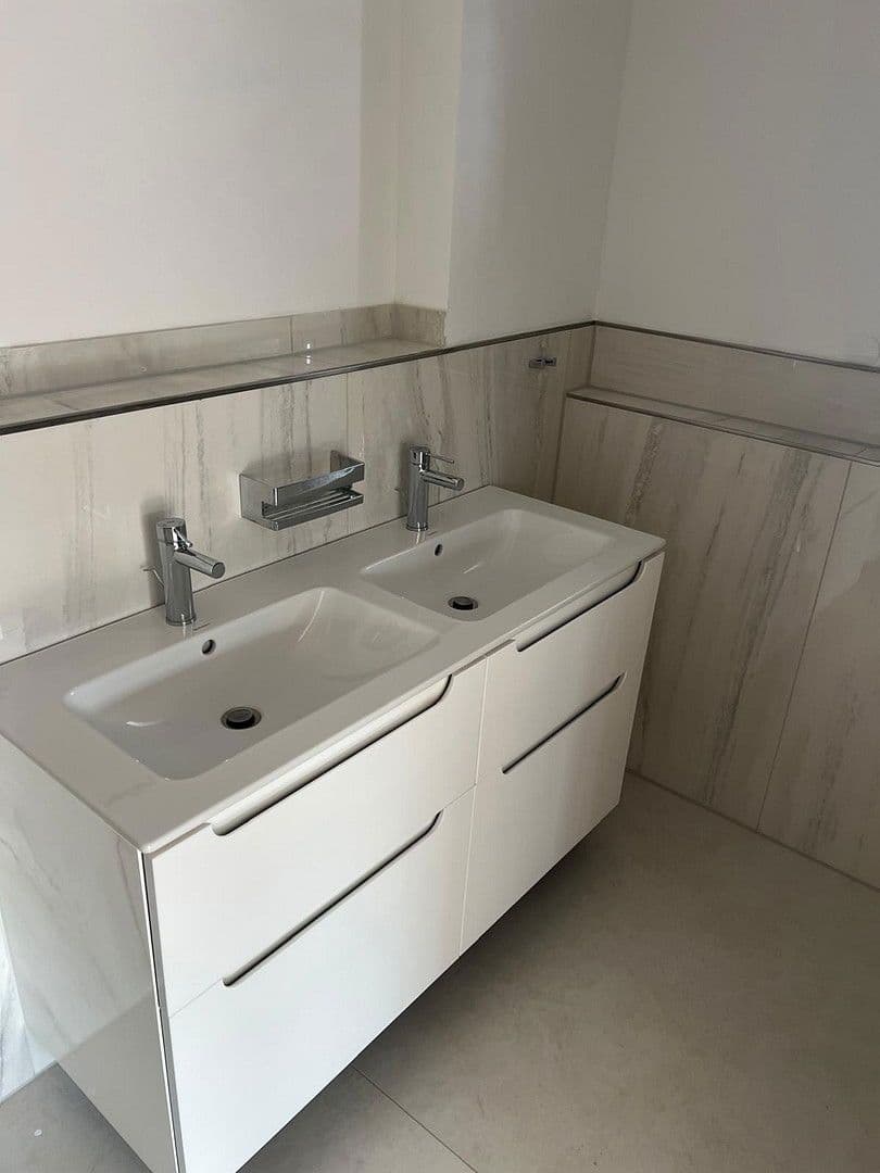 house for sale, 212 m², Am Blumenfeld 23 A, Meerbusch, North Rhine-Westphalia house for sale, 212 m², Am Blumenfeld 23 A, Meerbusch, North Rhine-Westphalia