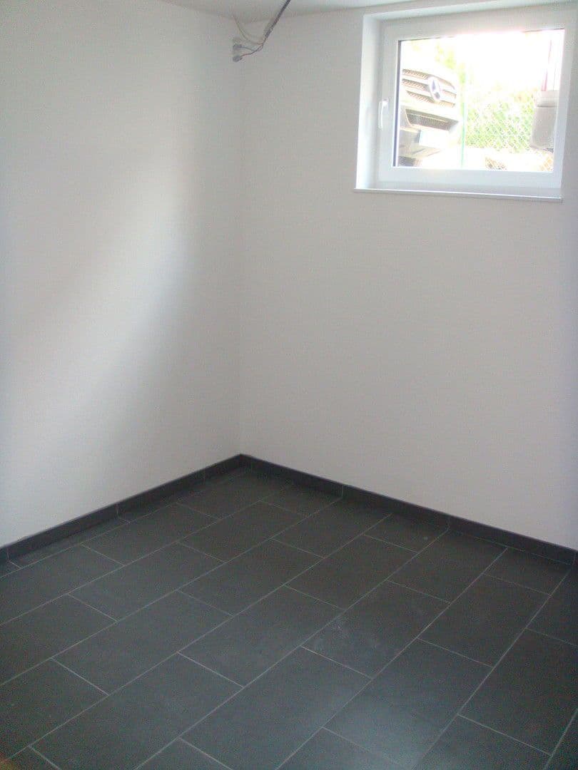 2 bedroom with open-plan kitchen flat to rent, 98 m², Erzhausen, Hesse 2 bedroom with open-plan kitchen flat to rent, 98 m², Erzhausen, Hesse