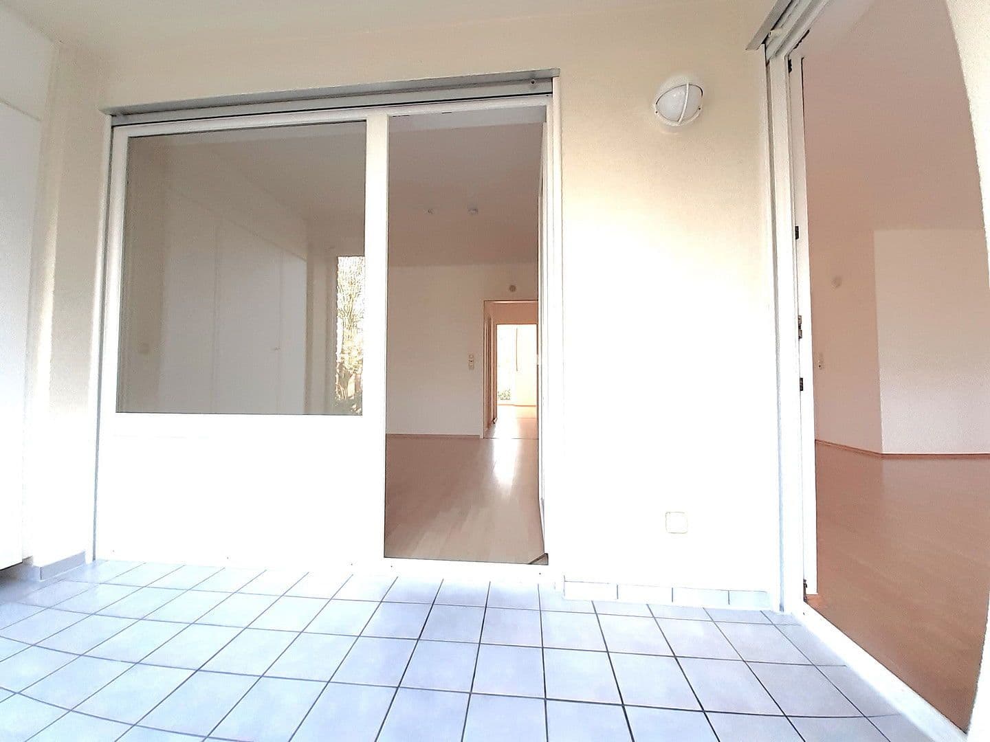 3 bedroom flat to rent, 90 m², Rheinbrohler Weg 30, Düsseldorf, North Rhine-Westphalia 3 bedroom flat to rent, 90 m², Rheinbrohler Weg 30, Düsseldorf, North Rhine-Westphalia