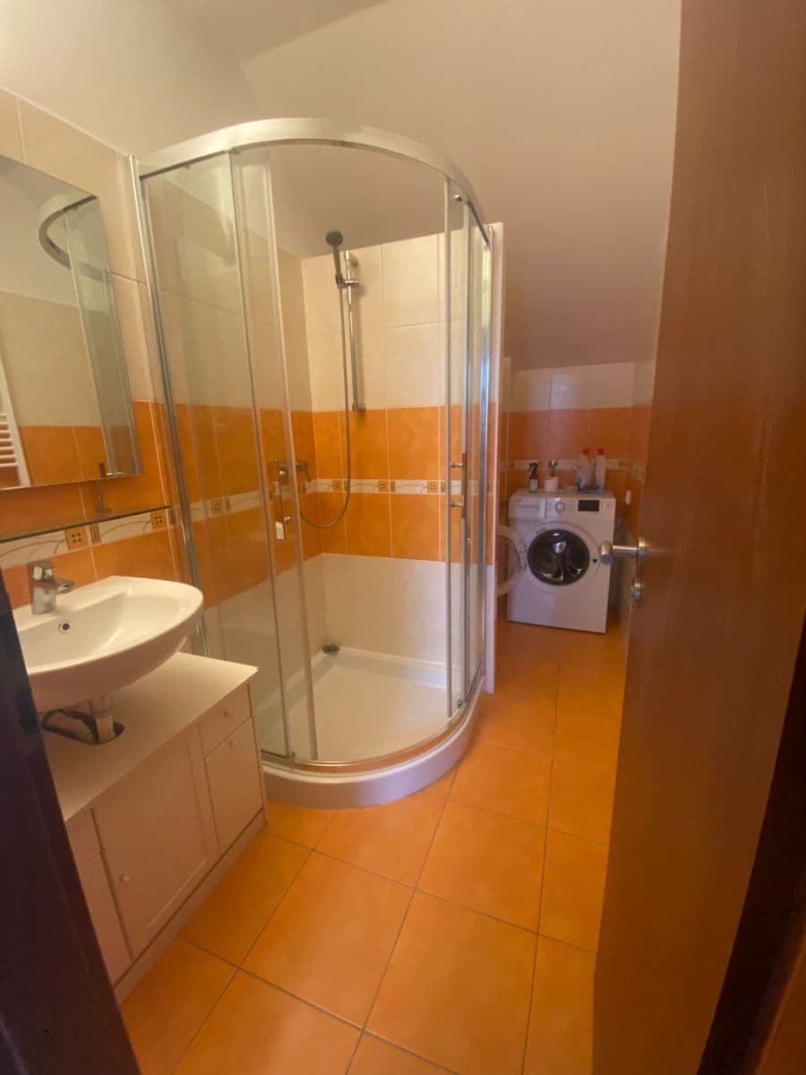 1 bedroom with open-plan kitchen flat to rent, 50 m², Nádražní, Zbuzany, Středočeský Region 1 bedroom with open-plan kitchen flat to rent, 50 m², Nádražní, Zbuzany, Středočeský Region