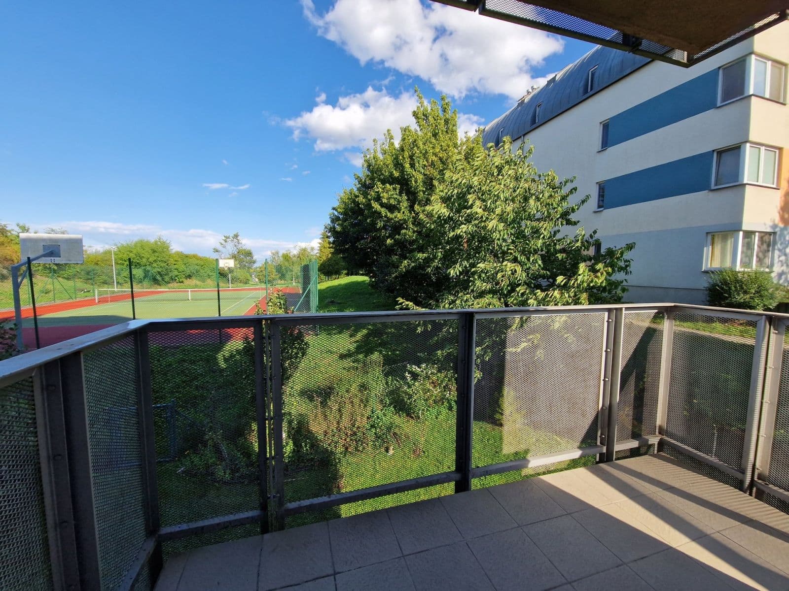 2 bedroom with open-plan kitchen flat to rent, 76 m², Herlíkovická, Prague, Prague 2 bedroom with open-plan kitchen flat to rent, 76 m², Herlíkovická, Prague, Prague