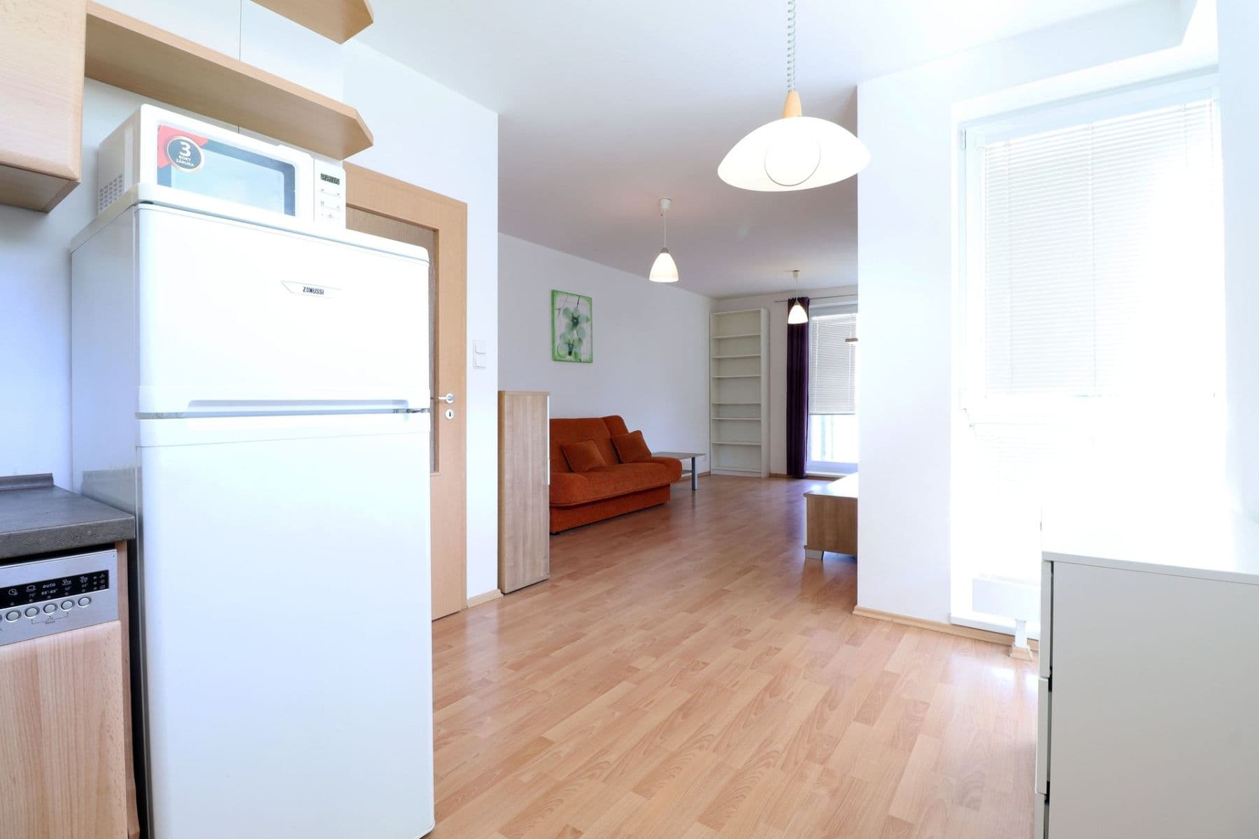2 bedroom with open-plan kitchen flat to rent, 76 m², Herlíkovická, Prague, Prague 2 bedroom with open-plan kitchen flat to rent, 76 m², Herlíkovická, Prague, Prague