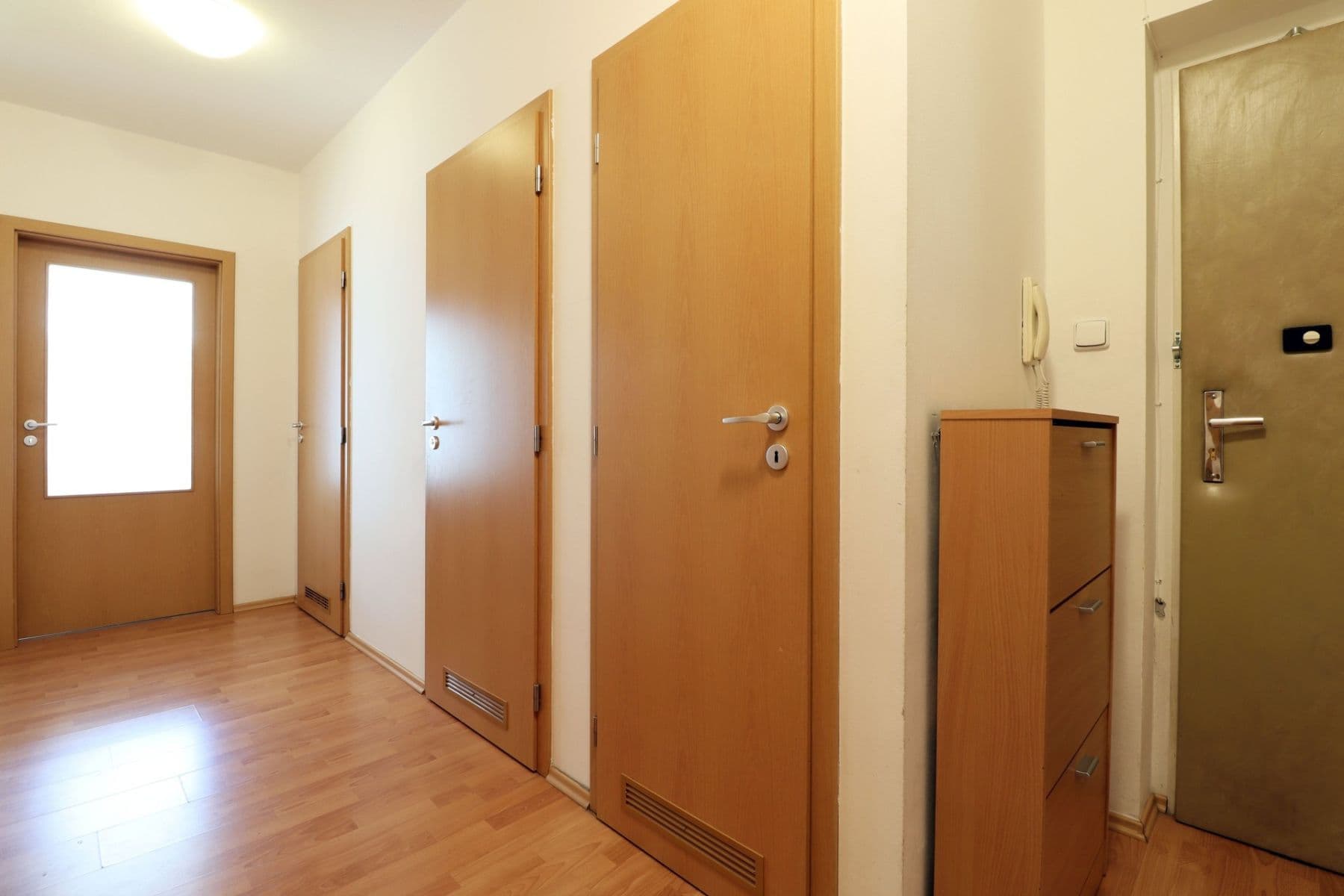 2 bedroom with open-plan kitchen flat to rent, 76 m², Herlíkovická, Prague, Prague 2 bedroom with open-plan kitchen flat to rent, 76 m², Herlíkovická, Prague, Prague