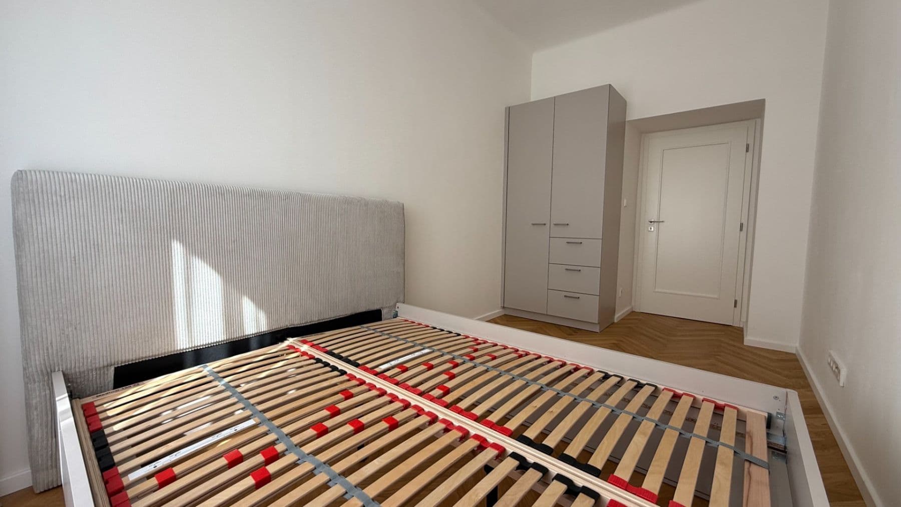 1 bedroom with open-plan kitchen flat to rent, 45 m², Vinohradská, Prague, Prague 1 bedroom with open-plan kitchen flat to rent, 45 m², Vinohradská, Prague, Prague