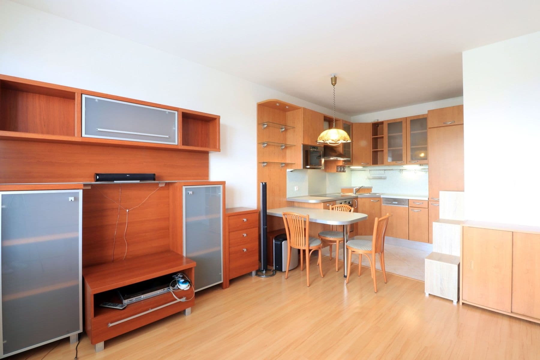 1 bedroom with open-plan kitchen flat to rent, 40 m², Holubí, Prague, Prague 1 bedroom with open-plan kitchen flat to rent, 40 m², Holubí, Prague, Prague