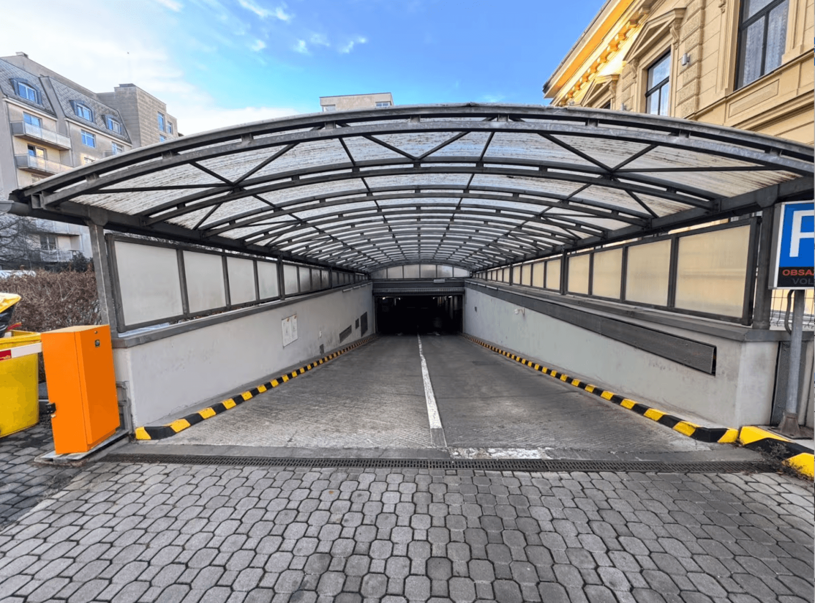 garage to rent, 15 m², U Zvonařky, Prague, Prague garage to rent, 15 m², U Zvonařky, Prague, Prague