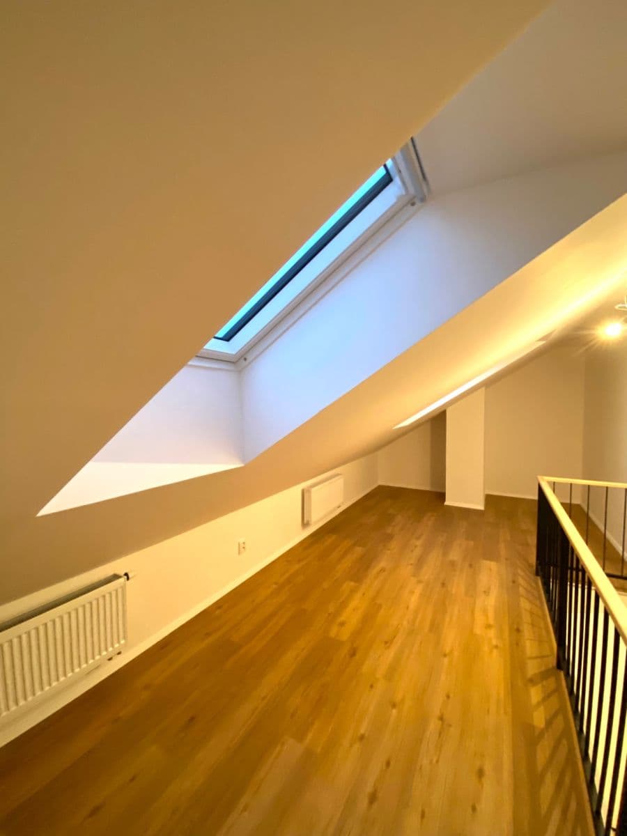 2 bedroom with open-plan kitchen flat to rent, 81 m², Kubelíkova, Prague, Prague 2 bedroom with open-plan kitchen flat to rent, 81 m², Kubelíkova, Prague, Prague