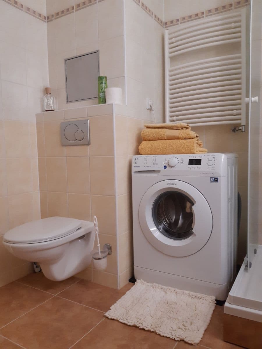 Studio flat to rent, 37 m², U Měšťanského pivovaru, Prague, Prague Studio flat to rent, 37 m², U Měšťanského pivovaru, Prague, Prague