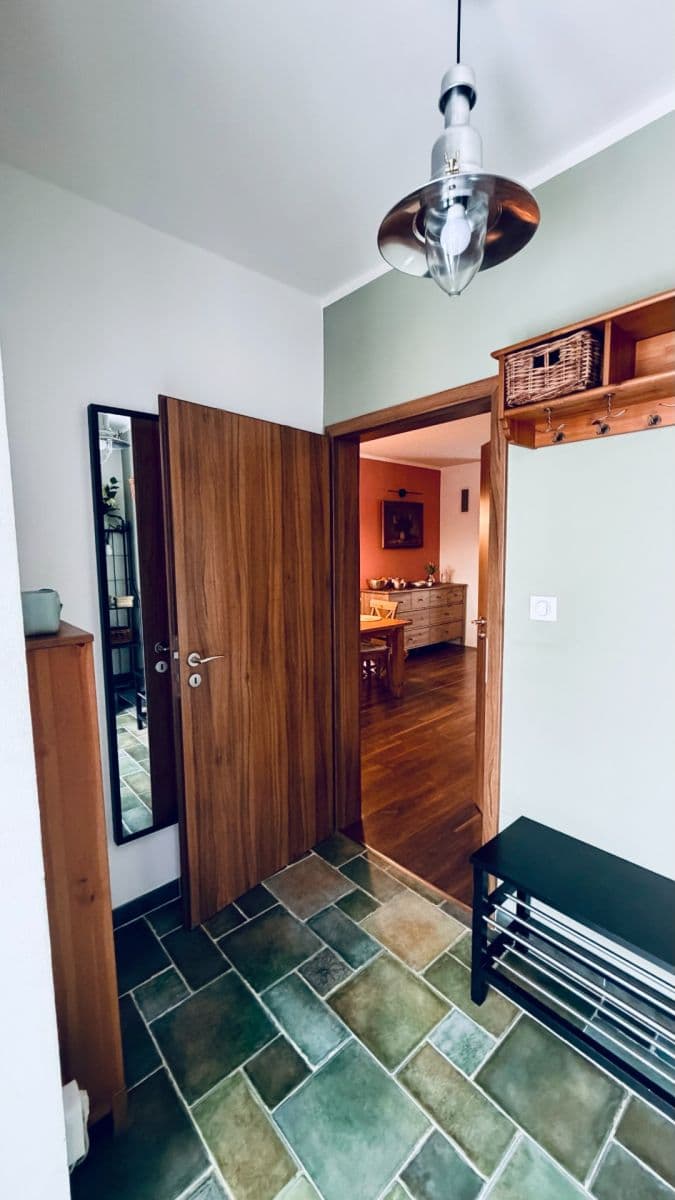 house for sale, 140 m², Dlouhomostecká, Liberec, Liberecký Region house for sale, 140 m², Dlouhomostecká, Liberec, Liberecký Region