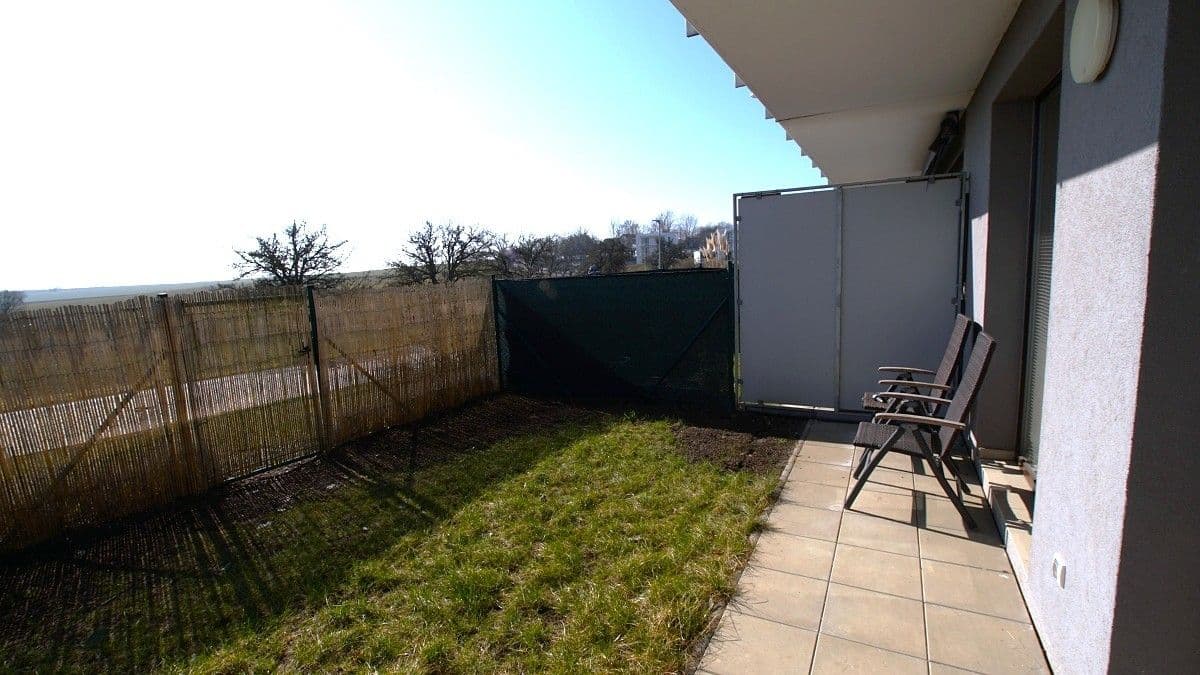 Studio flat to rent, 33 m², Emy Destinové, Jinočany, Středočeský Region Studio flat to rent, 33 m², Emy Destinové, Jinočany, Středočeský Region