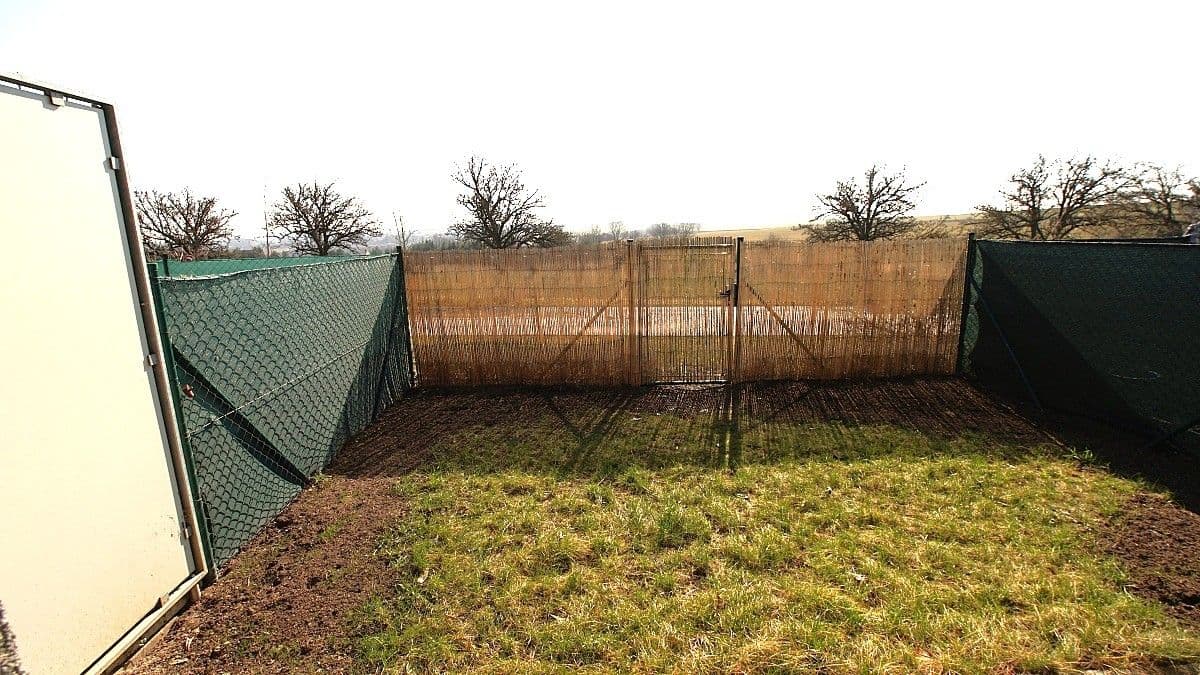 Studio flat to rent, 33 m², Emy Destinové, Jinočany, Středočeský Region Studio flat to rent, 33 m², Emy Destinové, Jinočany, Středočeský Region