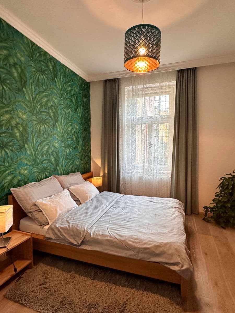 2 bedroom with open-plan kitchen flat to rent, 77 m², Benátská, Prague, Prague 2 bedroom with open-plan kitchen flat to rent, 77 m², Benátská, Prague, Prague