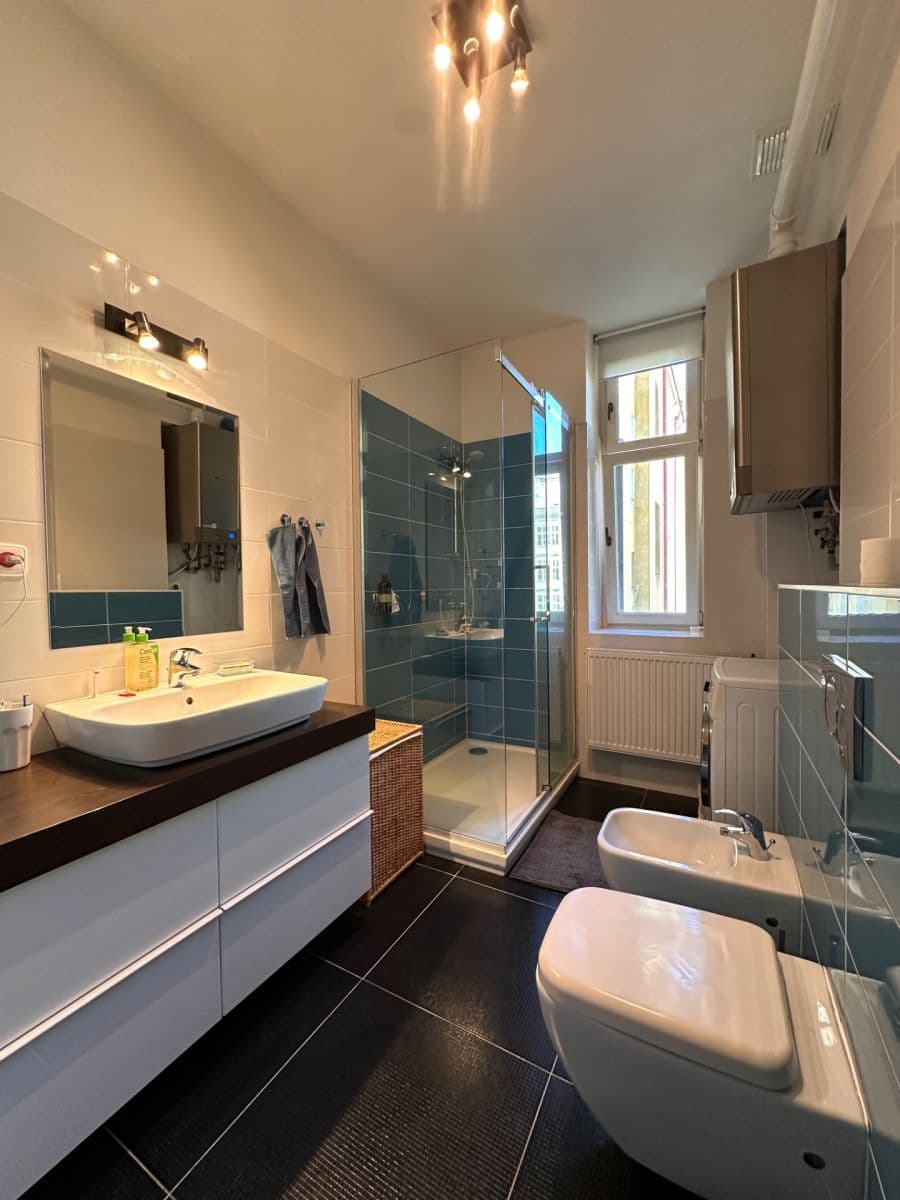 2 bedroom with open-plan kitchen flat to rent, 77 m², Benátská, Prague, Prague 2 bedroom with open-plan kitchen flat to rent, 77 m², Benátská, Prague, Prague