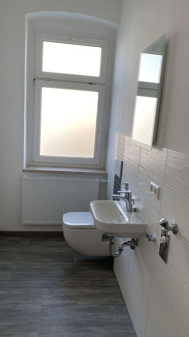 3 bedroom flat to rent, 98 m², Bahnhofstr.2, Zwickau, Saxony 3 bedroom flat to rent, 98 m², Bahnhofstr.2, Zwickau, Saxony