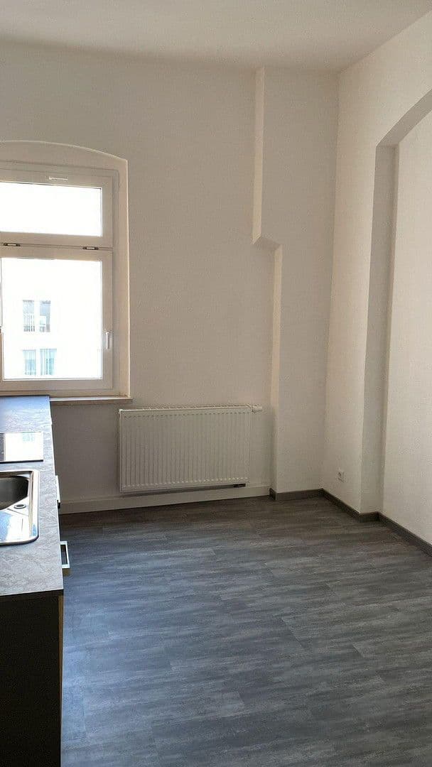 3 bedroom flat to rent, 98 m², Bahnhofstr.2, Zwickau, Saxony 3 bedroom flat to rent, 98 m², Bahnhofstr.2, Zwickau, Saxony