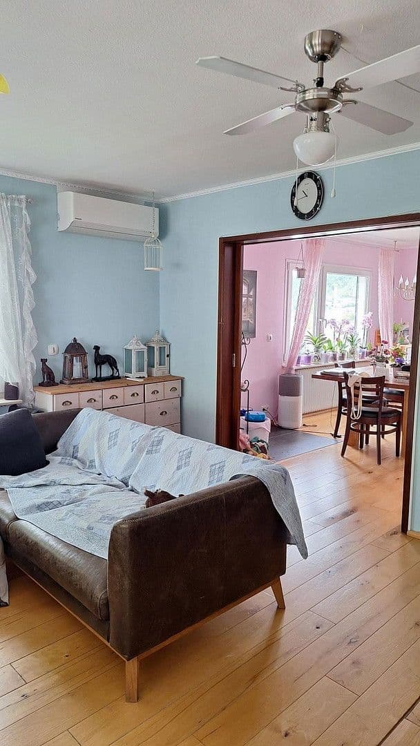 house for sale, 210 m², Schwärzlocher Str. 63, Tübingen, Baden-Württemberg house for sale, 210 m², Schwärzlocher Str. 63, Tübingen, Baden-Württemberg