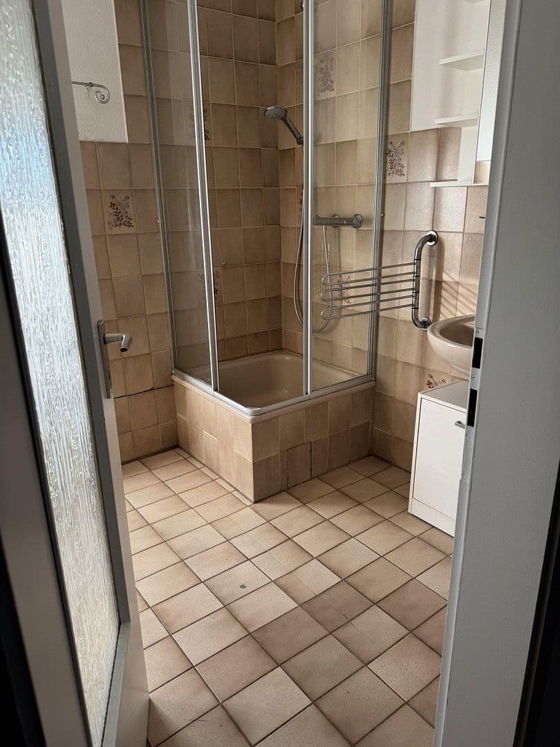 Studio flat to rent, 22 m², Weidkamp 87, Essen, North Rhine-Westphalia Studio flat to rent, 22 m², Weidkamp 87, Essen, North Rhine-Westphalia