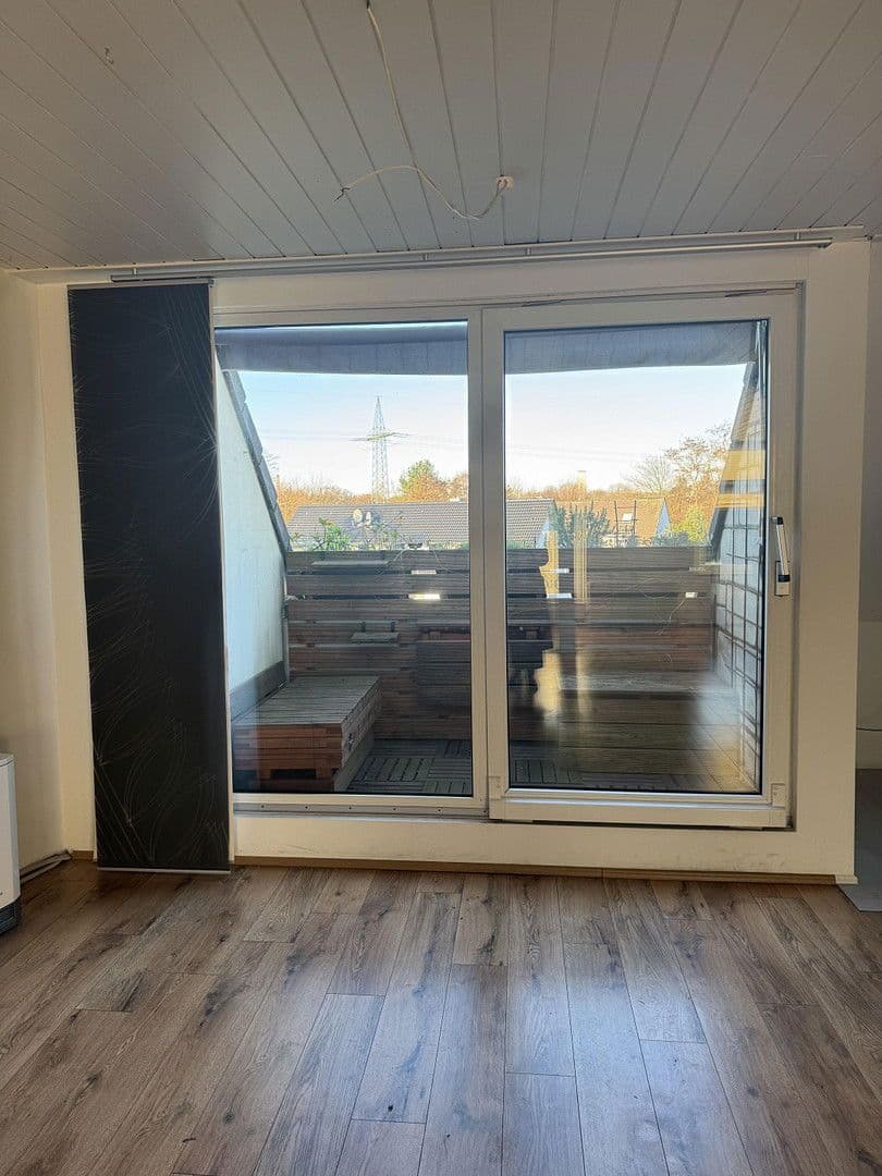 2 bedroom with open-plan kitchen flat to rent, 84 m², Essen, North Rhine-Westphalia 2 bedroom with open-plan kitchen flat to rent, 84 m², Essen, North Rhine-Westphalia