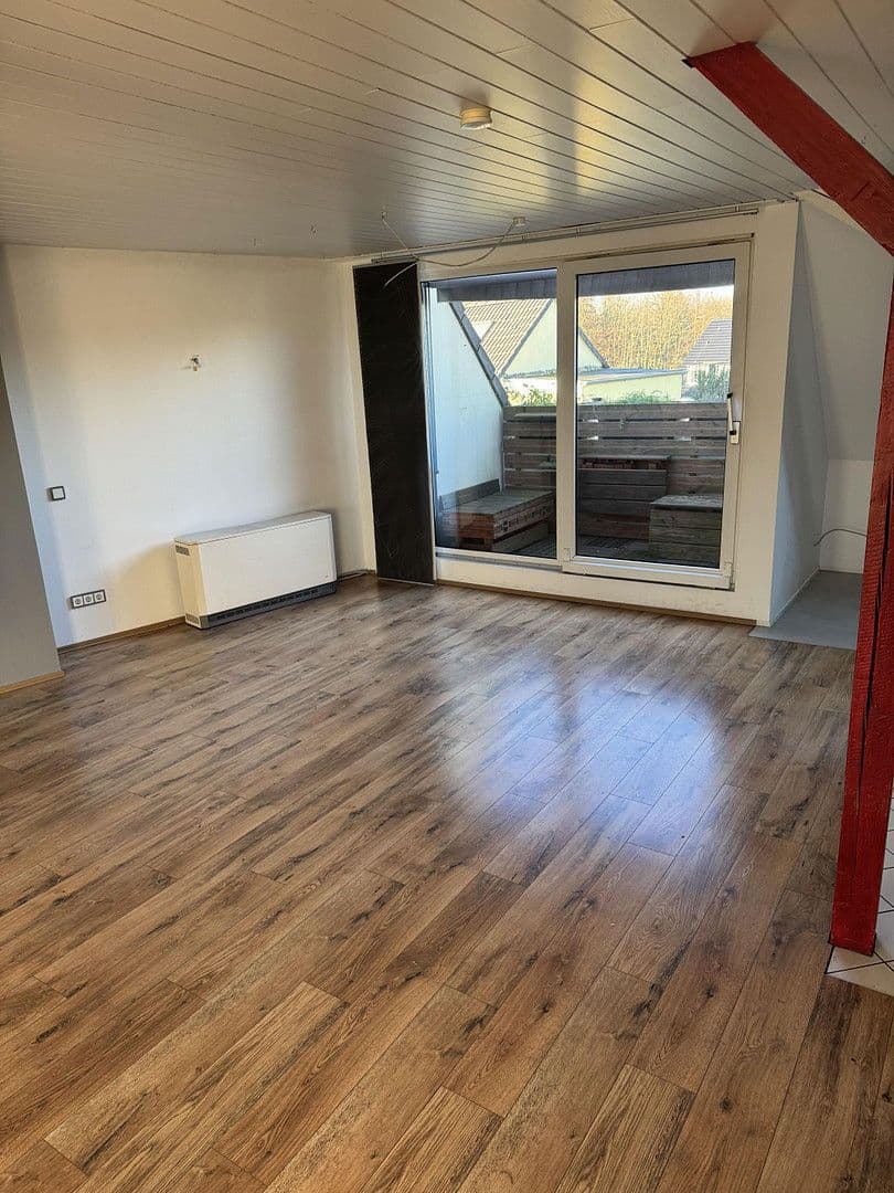 2 bedroom with open-plan kitchen flat to rent, 84 m², Essen, North Rhine-Westphalia 2 bedroom with open-plan kitchen flat to rent, 84 m², Essen, North Rhine-Westphalia