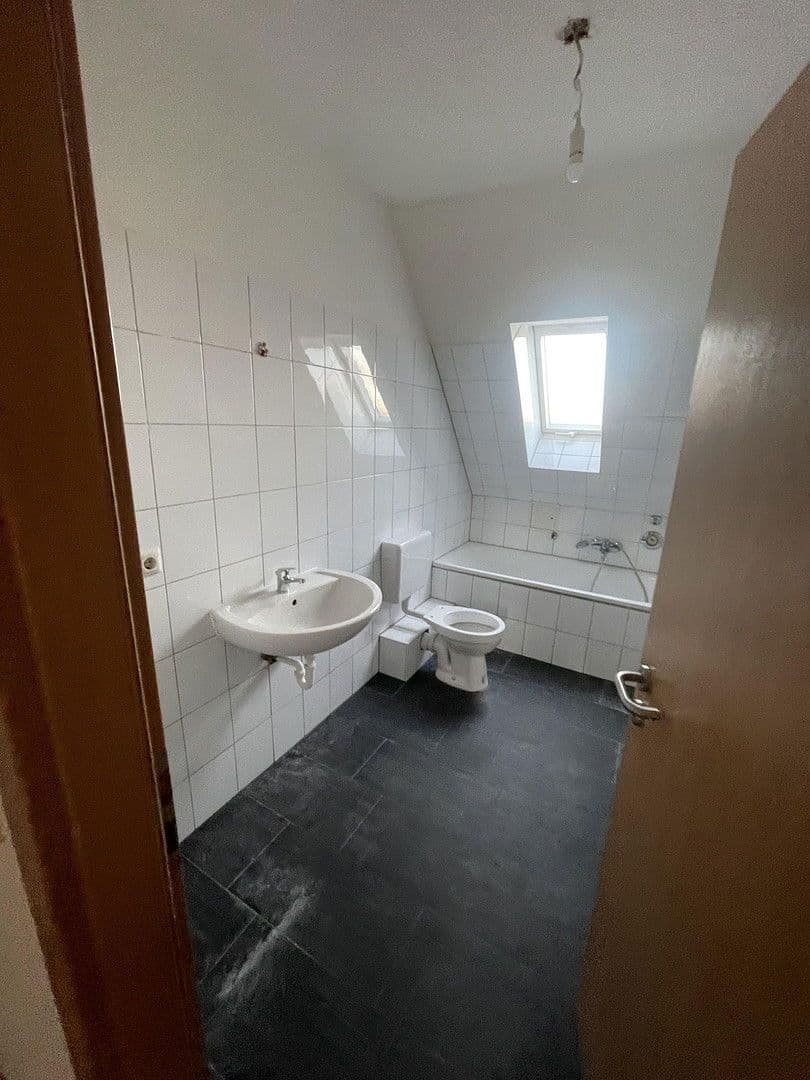 2 bedroom with open-plan kitchen flat for sale, 81 m², Bismarckstraße 264, Gelsenkirchen, North Rhine-Westphalia 2 bedroom with open-plan kitchen flat for sale, 81 m², Bismarckstraße 264, Gelsenkirchen, North Rhine-Westphalia