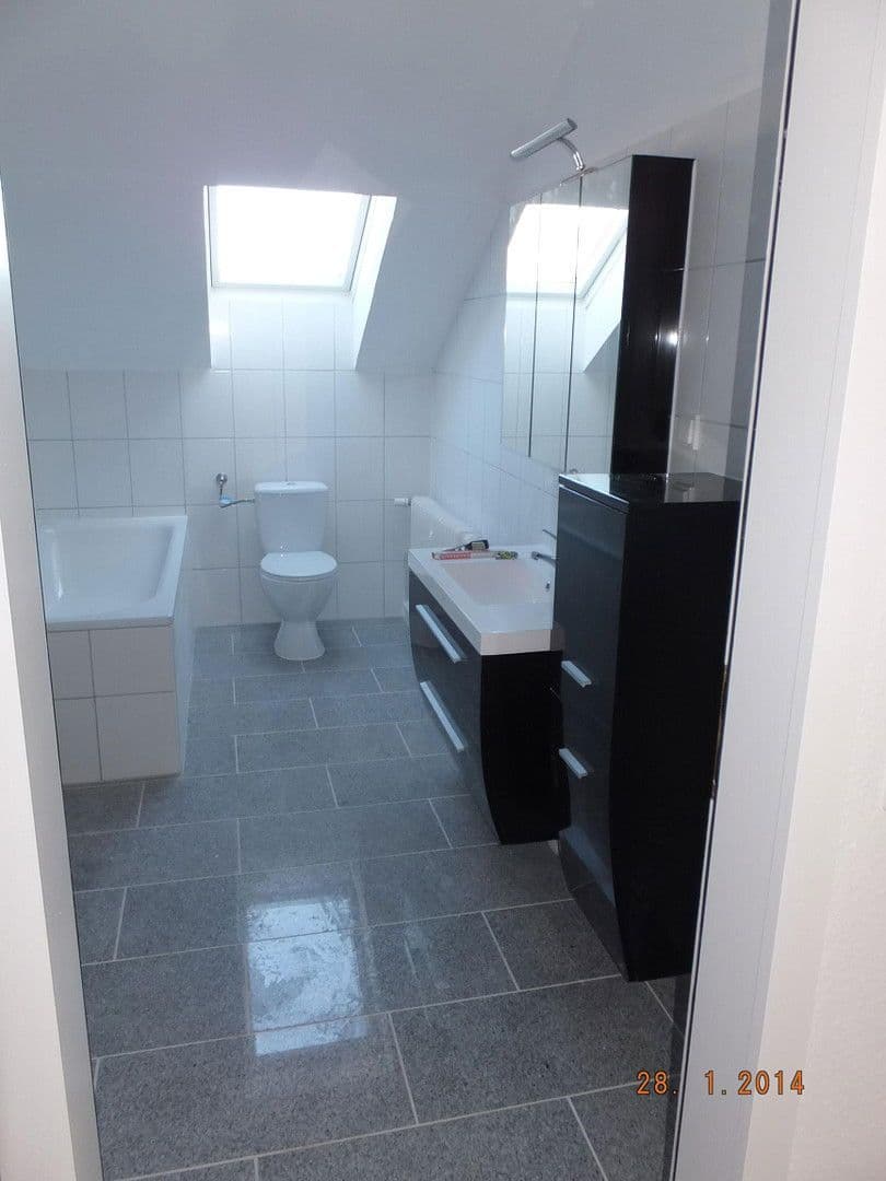 1 bedroom with open-plan kitchen flat to rent, 53 m², Duisburg, North Rhine-Westphalia 1 bedroom with open-plan kitchen flat to rent, 53 m², Duisburg, North Rhine-Westphalia