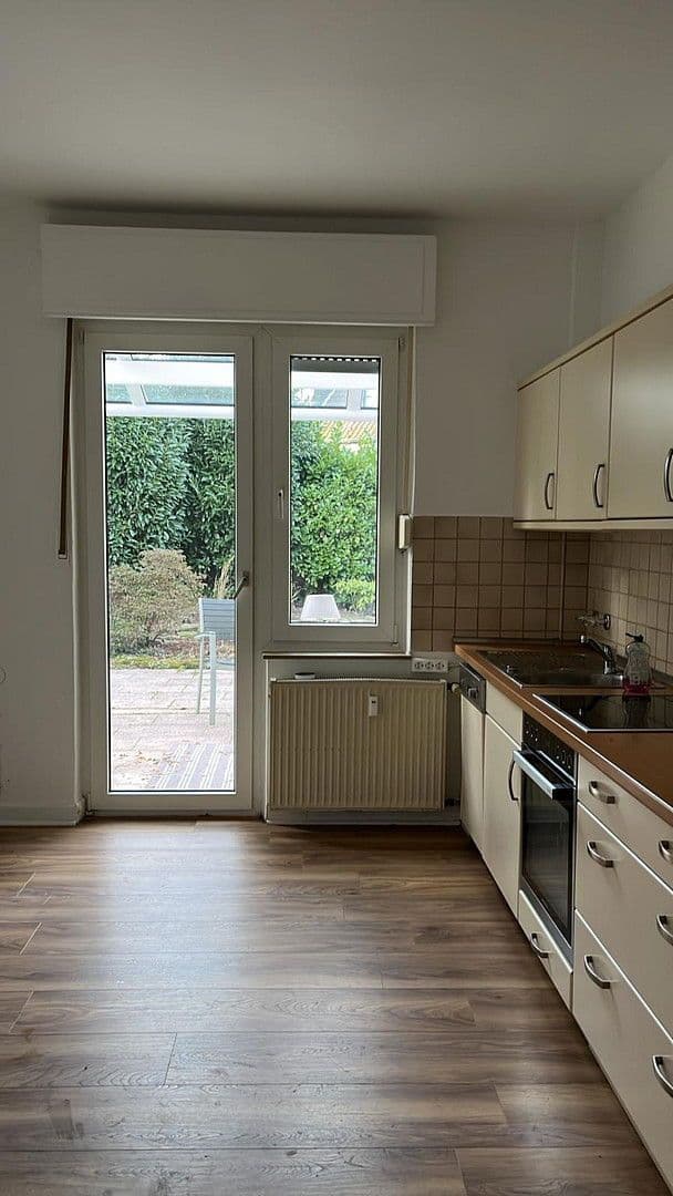 4 bedroom flat to rent, 100 m², Kluse 48 in Mülheim, Mülheim, North Rhine-Westphalia 4 bedroom flat to rent, 100 m², Kluse 48 in Mülheim, Mülheim, North Rhine-Westphalia