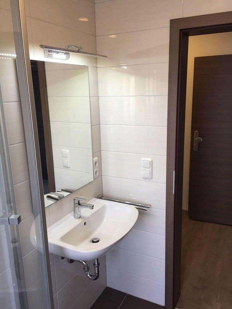 1 bedroom with open-plan kitchen flat to rent, 58 m², Siedlung 17 und 18, Deggendorf, Bavaria 1 bedroom with open-plan kitchen flat to rent, 58 m², Siedlung 17 und 18, Deggendorf, Bavaria