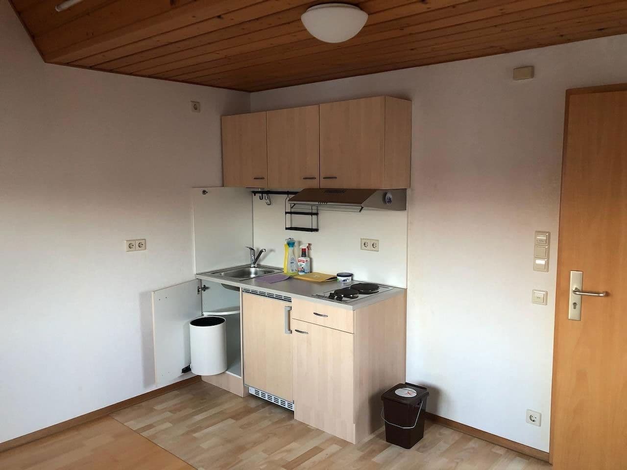 1 bedroom flat to rent, 16 m², Stuttgart, Baden-Württemberg 1 bedroom flat to rent, 16 m², Stuttgart, Baden-Württemberg