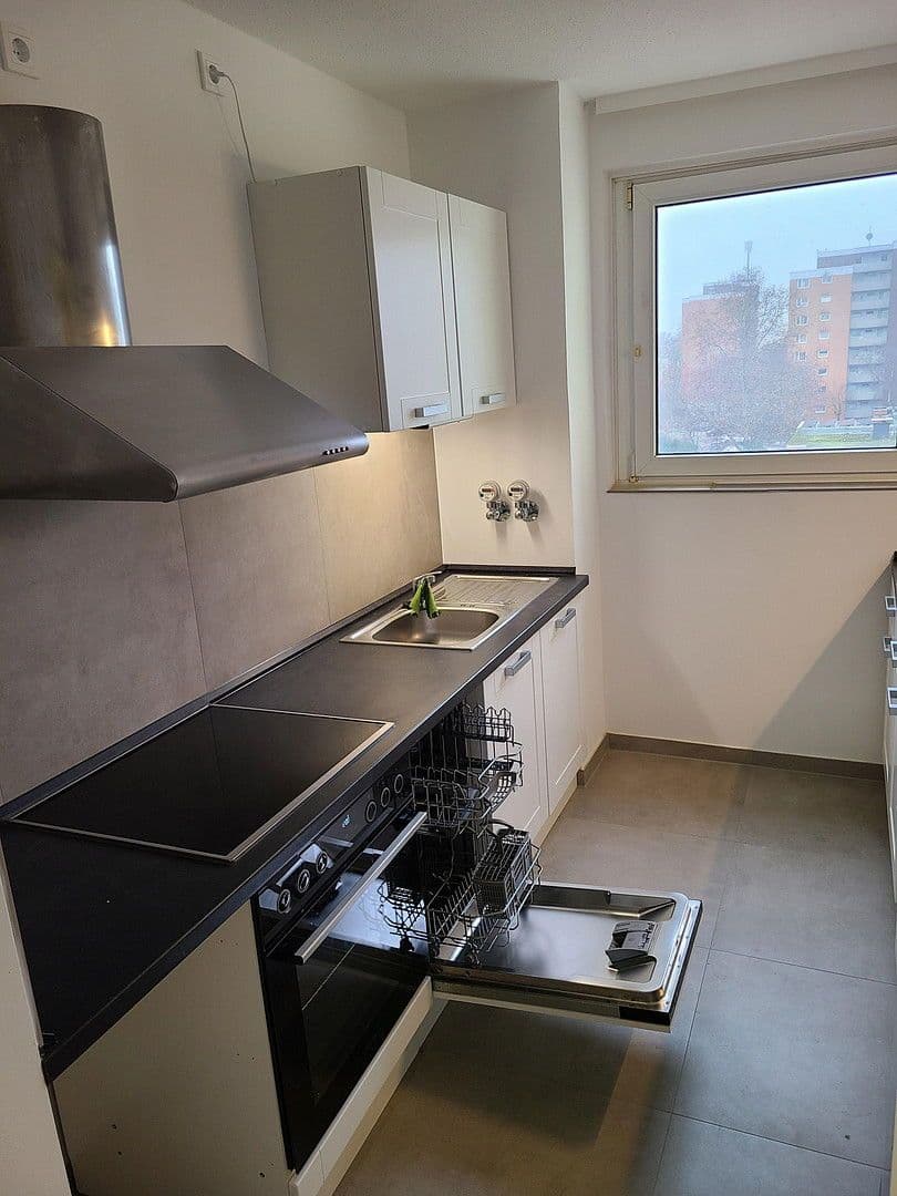 3 bedroom flat to rent, 106 m², Alzeyer Str. 1, Frankfurt, Hesse 3 bedroom flat to rent, 106 m², Alzeyer Str. 1, Frankfurt, Hesse