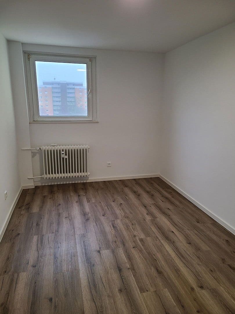 3 bedroom flat to rent, 106 m², Alzeyer Str. 1, Frankfurt, Hesse 3 bedroom flat to rent, 106 m², Alzeyer Str. 1, Frankfurt, Hesse