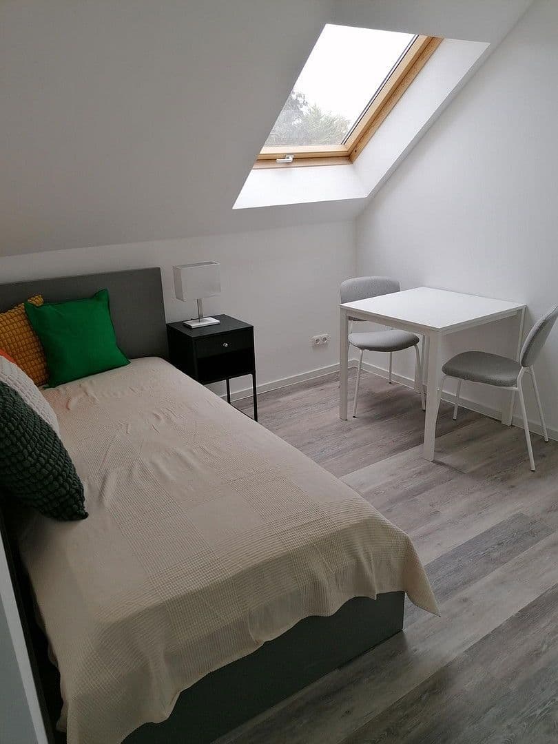 1 bedroom flat to rent, 125 m², Birkenbergstr. 28, Leverkusen Opladen, North Rhine-Westphalia 1 bedroom flat to rent, 125 m², Birkenbergstr. 28, Leverkusen Opladen, North Rhine-Westphalia