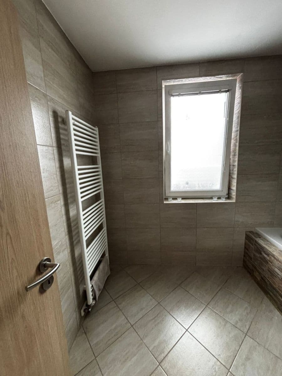 2 bedroom with open-plan kitchen flat to rent, 110 m², Vimperk, Jihočeský Region 2 bedroom with open-plan kitchen flat to rent, 110 m², Vimperk, Jihočeský Region