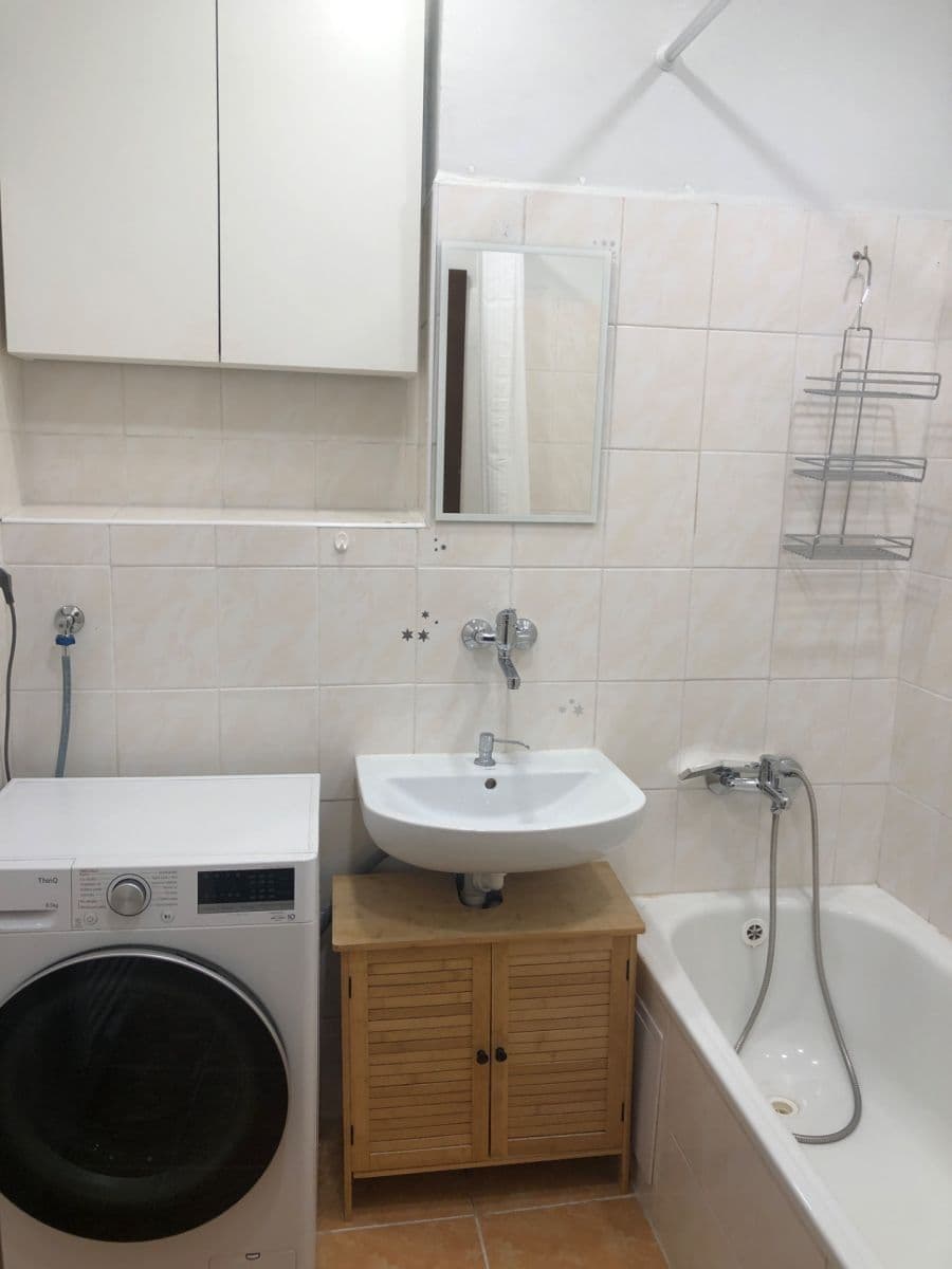 2 bedroom flat to rent, 62 m², Pivovarnická, Prague, Prague 2 bedroom flat to rent, 62 m², Pivovarnická, Prague, Prague