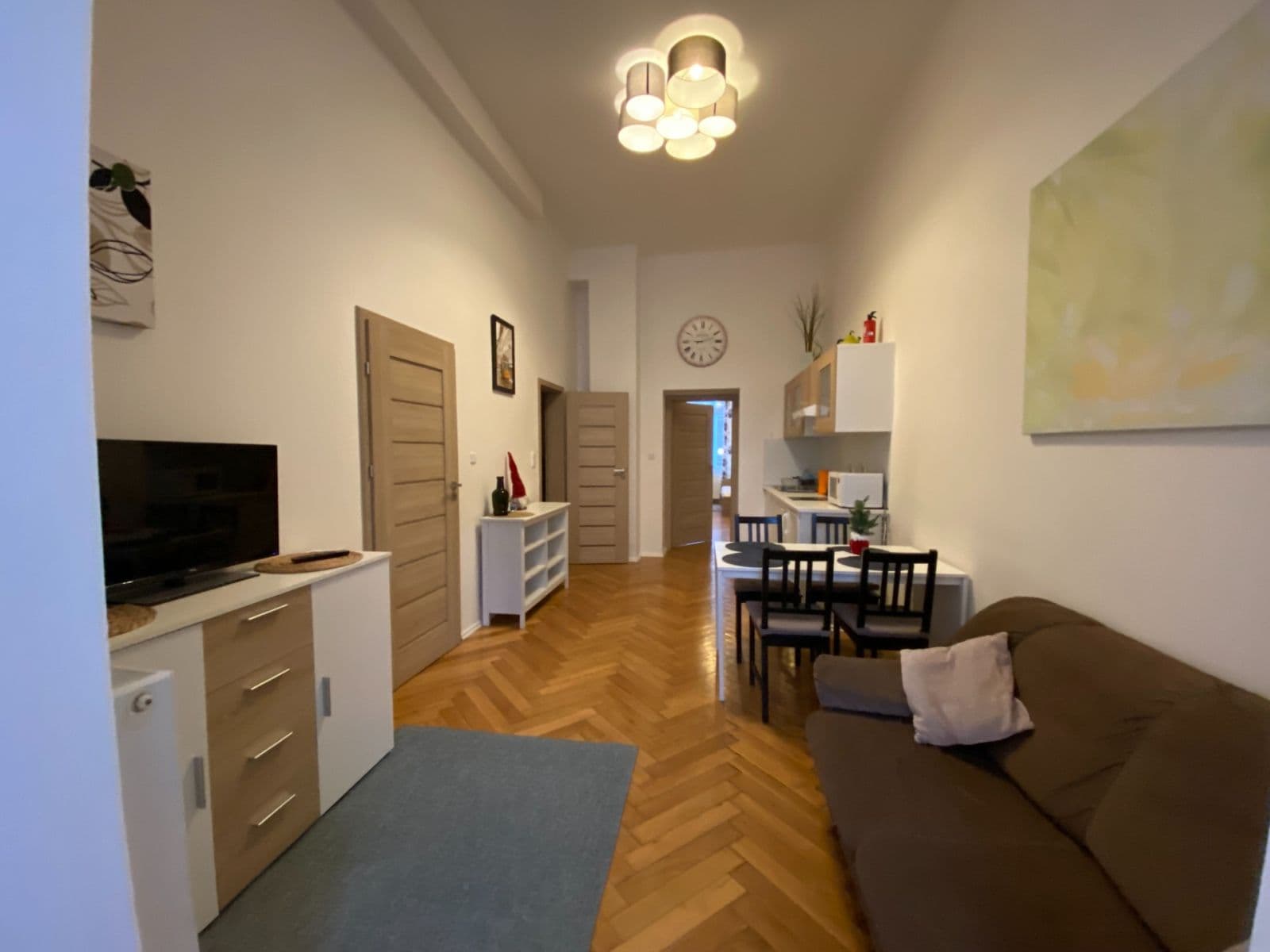 2 bedroom with open-plan kitchen flat to rent, 87 m², Preslova, Prague, Prague 2 bedroom with open-plan kitchen flat to rent, 87 m², Preslova, Prague, Prague