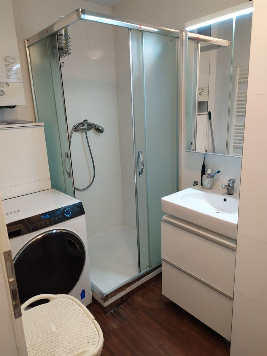 1 bedroom with open-plan kitchen flat to rent, 58 m², Přístavní, Prague, Prague 1 bedroom with open-plan kitchen flat to rent, 58 m², Přístavní, Prague, Prague