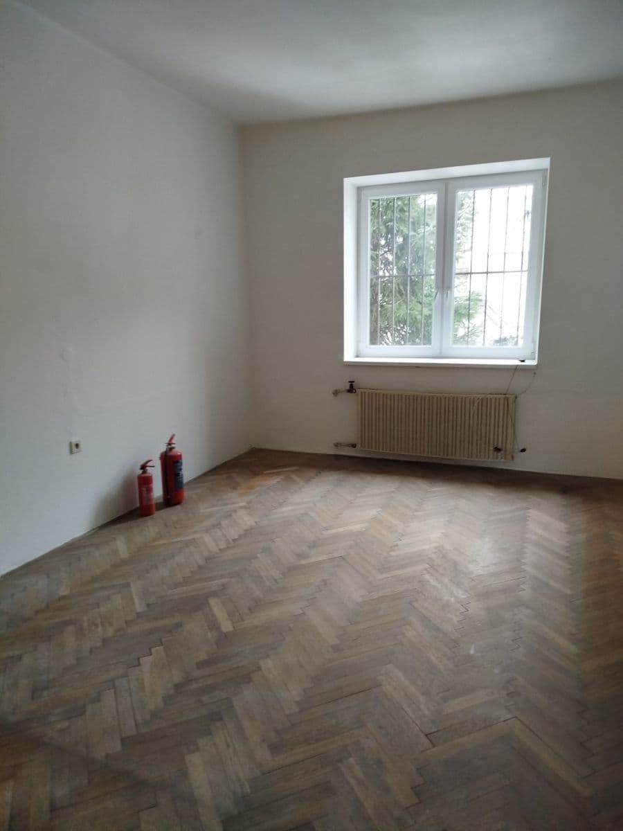non-residential property to rent, 86 m², Husovo náměstí, Lysá nad Labem, Středočeský Region non-residential property to rent, 86 m², Husovo náměstí, Lysá nad Labem, Středočeský Region