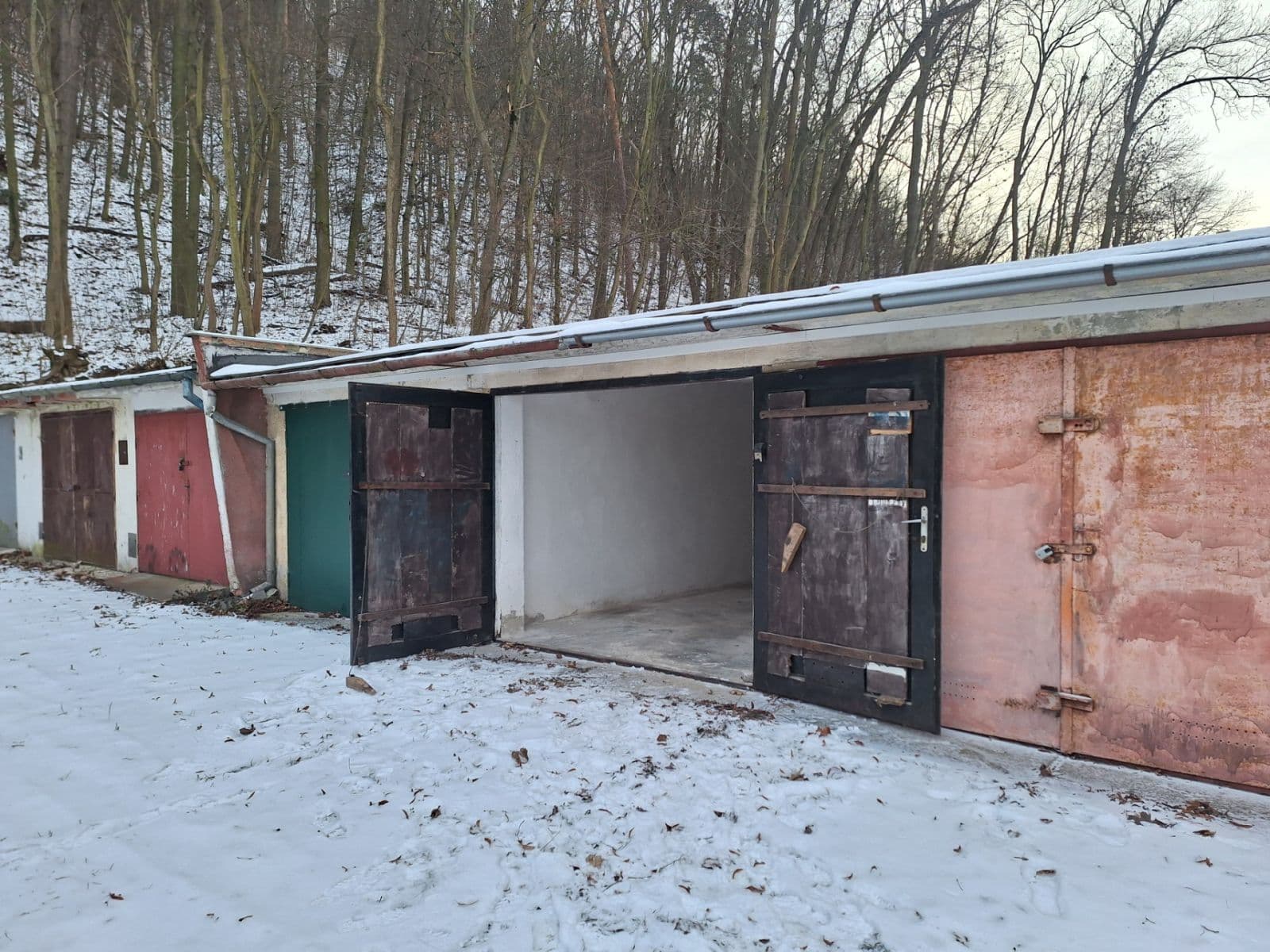 garage to rent, 15 m², Bráfova, Brno, Jihomoravský Region garage to rent, 15 m², Bráfova, Brno, Jihomoravský Region