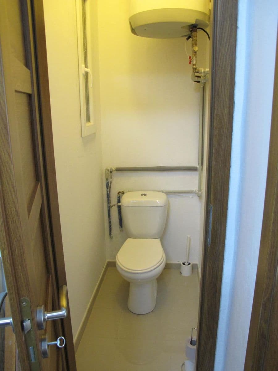 1 bedroom with open-plan kitchen flat to rent, 40 m², Pod Pramenem, Prague, Prague 1 bedroom with open-plan kitchen flat to rent, 40 m², Pod Pramenem, Prague, Prague