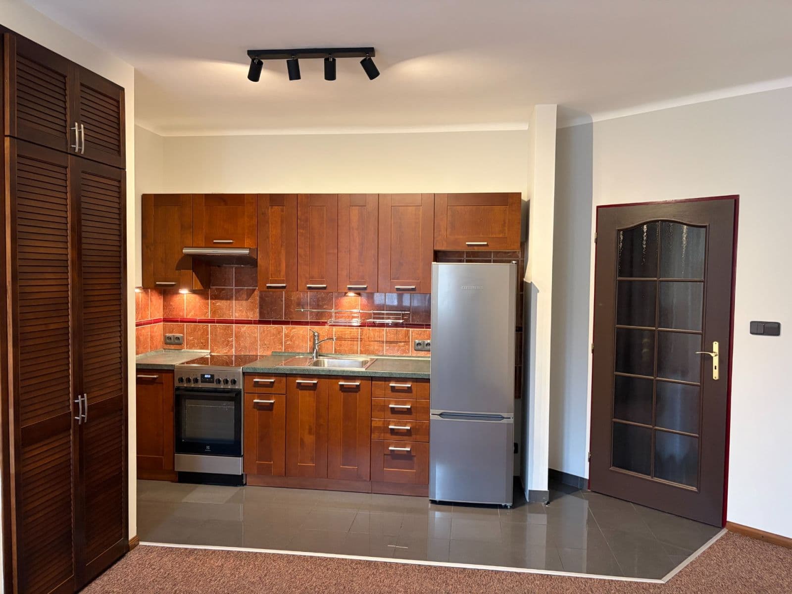 Studio flat to rent, 25 m², Žateckých, Prague, Prague Studio flat to rent, 25 m², Žateckých, Prague, Prague