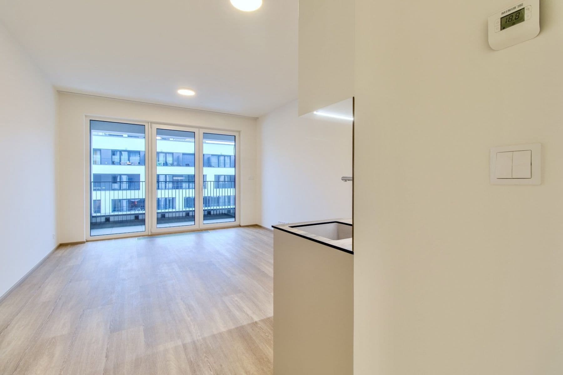 Studio flat to rent, 32 m², Poděbradská, Prague, Prague Studio flat to rent, 32 m², Poděbradská, Prague, Prague