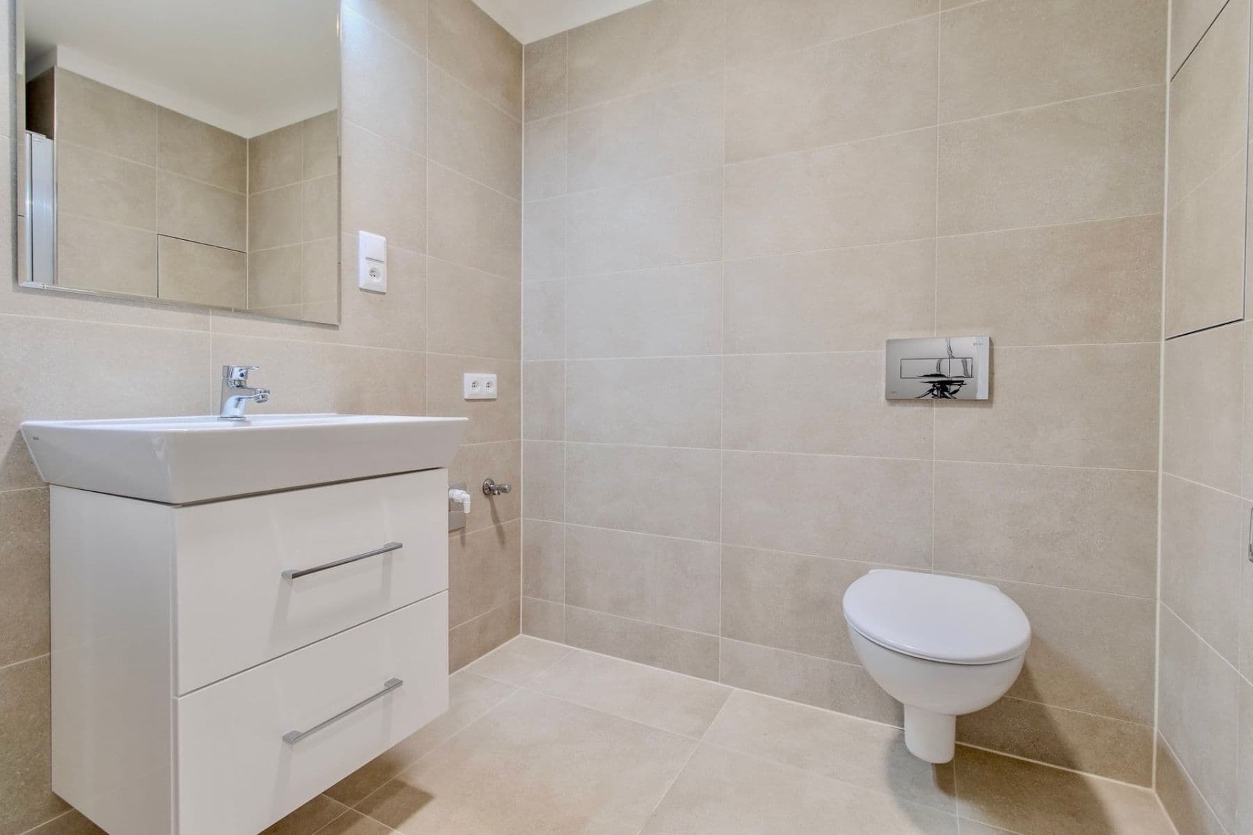 Studio flat to rent, 32 m², Poděbradská, Prague, Prague Studio flat to rent, 32 m², Poděbradská, Prague, Prague