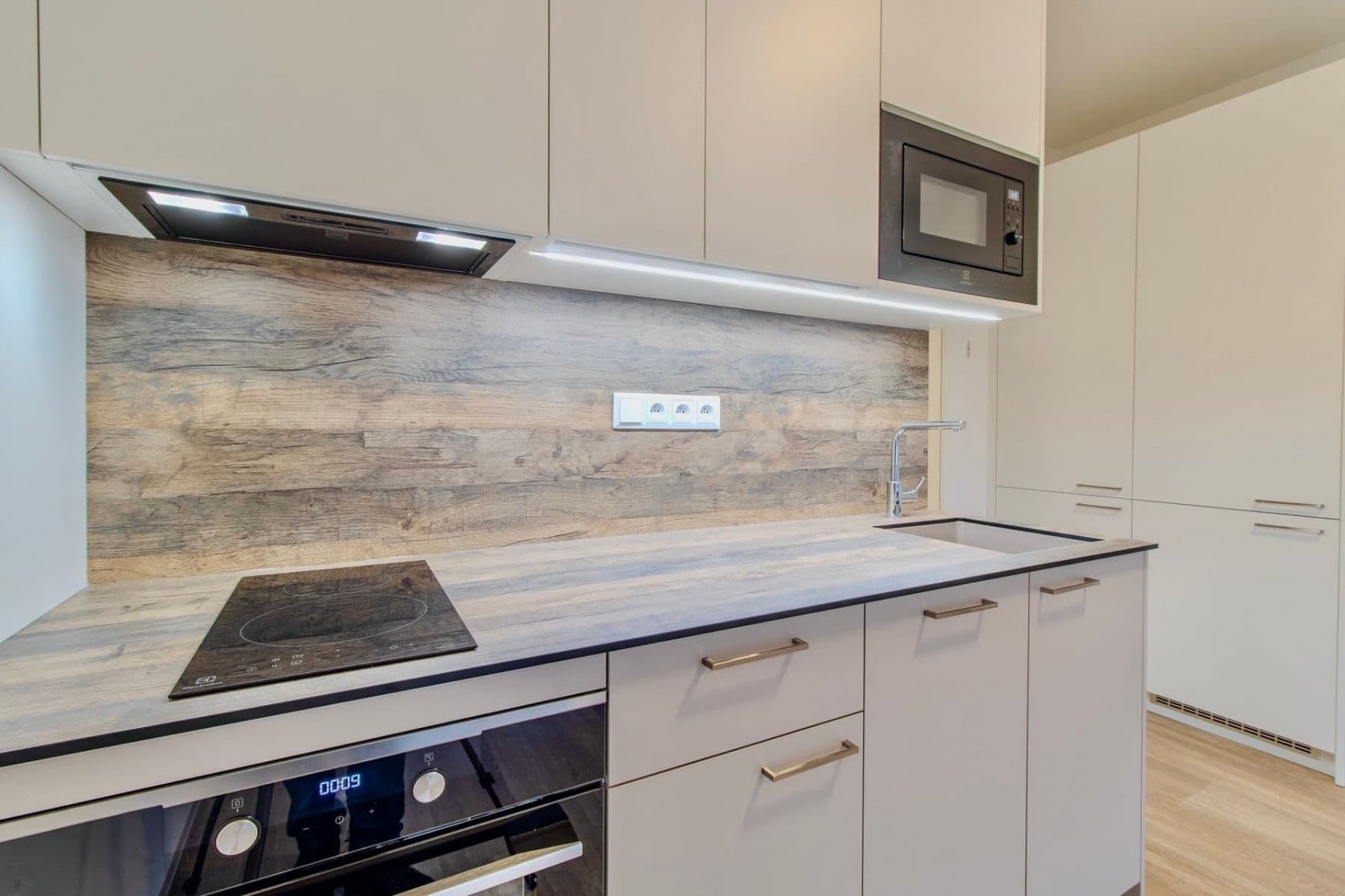 Studio flat to rent, 32 m², Poděbradská, Prague, Prague Studio flat to rent, 32 m², Poděbradská, Prague, Prague