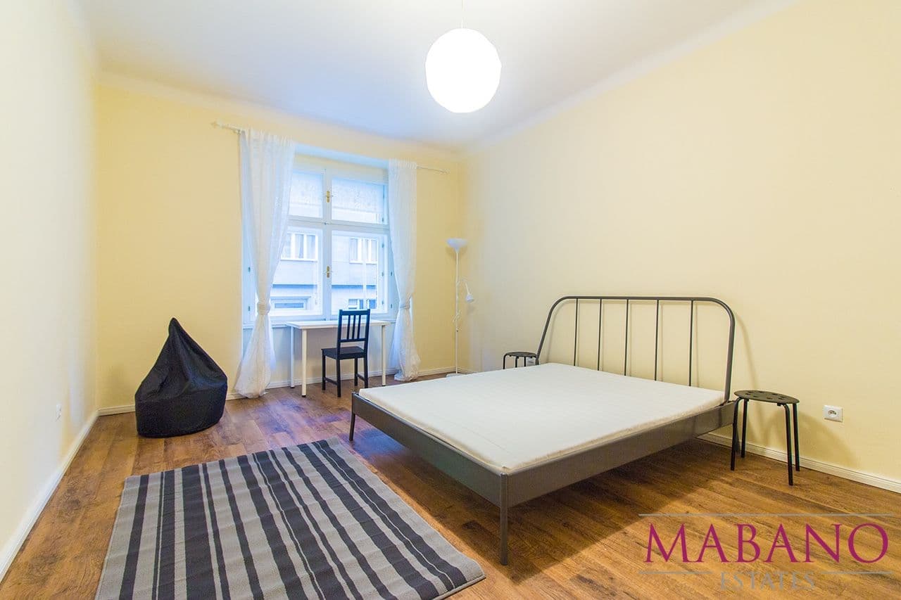 3 bedroom flat to rent, 17 m², Sudoměřská, Prague, Prague 3 bedroom flat to rent, 17 m², Sudoměřská, Prague, Prague