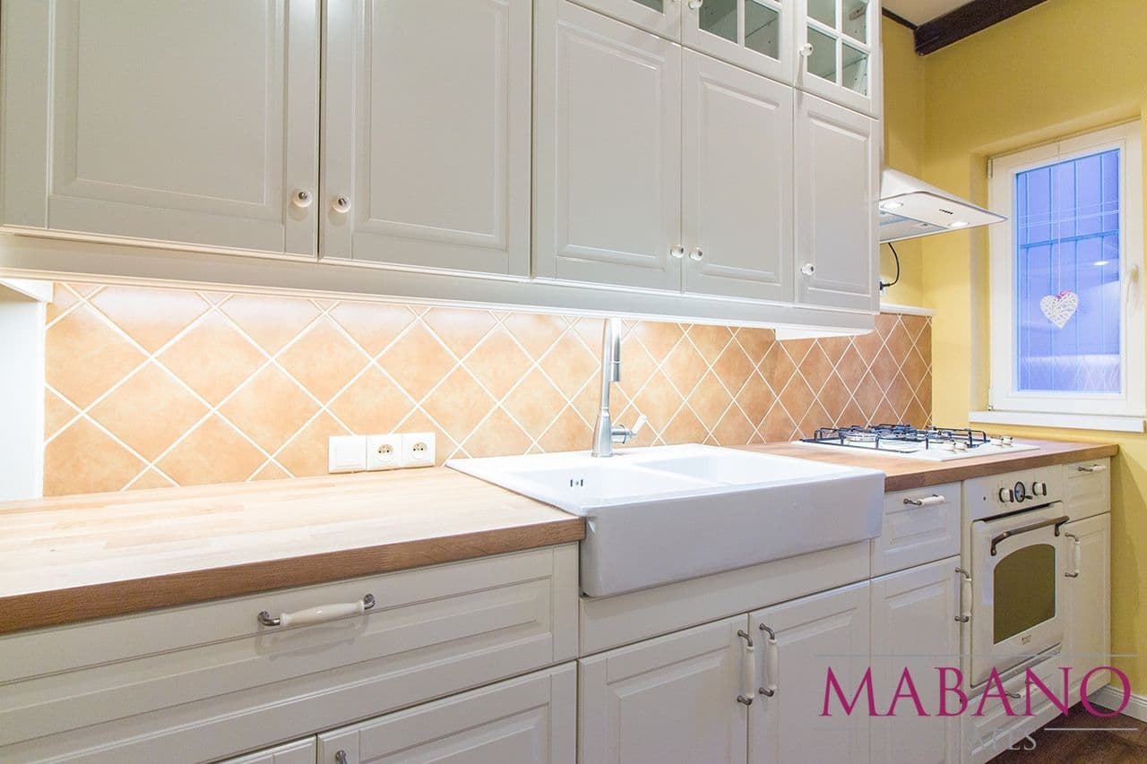 3 bedroom flat to rent, 17 m², Sudoměřská, Prague, Prague 3 bedroom flat to rent, 17 m², Sudoměřská, Prague, Prague