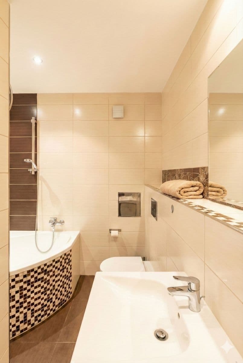 2 bedroom with open-plan kitchen flat for sale, 65 m², Rezlerova, Prague, Prague 2 bedroom with open-plan kitchen flat for sale, 65 m², Rezlerova, Prague, Prague