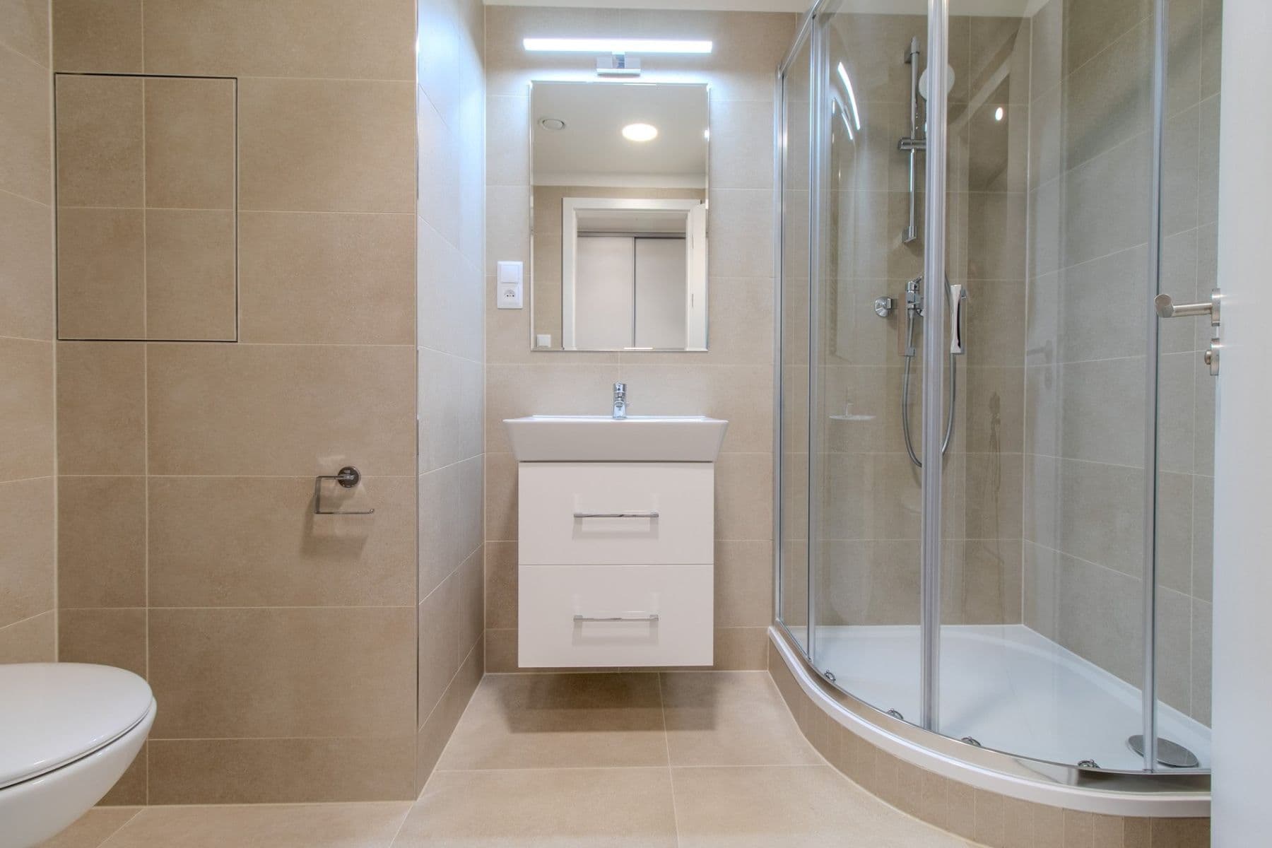 Studio flat to rent, 32 m², Poděbradská, Prague, Prague Studio flat to rent, 32 m², Poděbradská, Prague, Prague