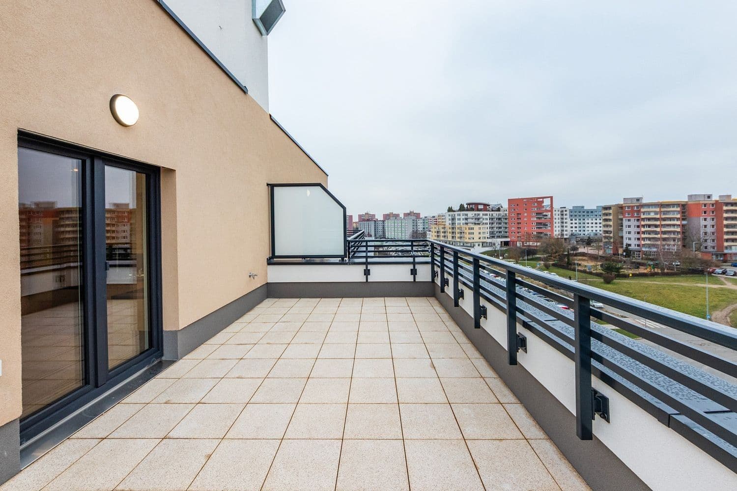 Studio flat to rent, 34 m², Miloše Havla, Prague, Prague Studio flat to rent, 34 m², Miloše Havla, Prague, Prague