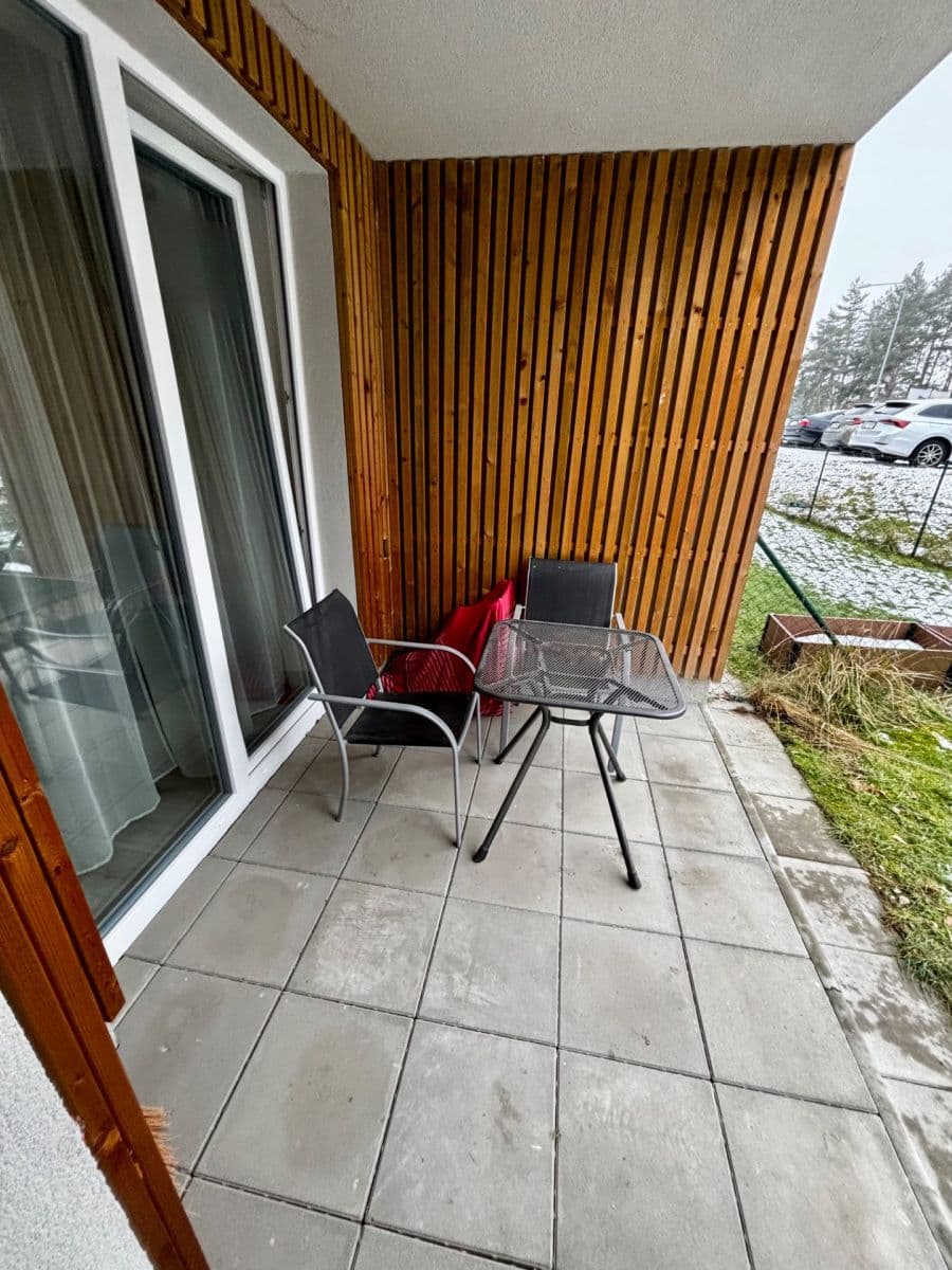 1 bedroom with open-plan kitchen flat to rent, 55 m², K Zelené louce, Plzeň, Plzeňský Region 1 bedroom with open-plan kitchen flat to rent, 55 m², K Zelené louce, Plzeň, Plzeňský Region