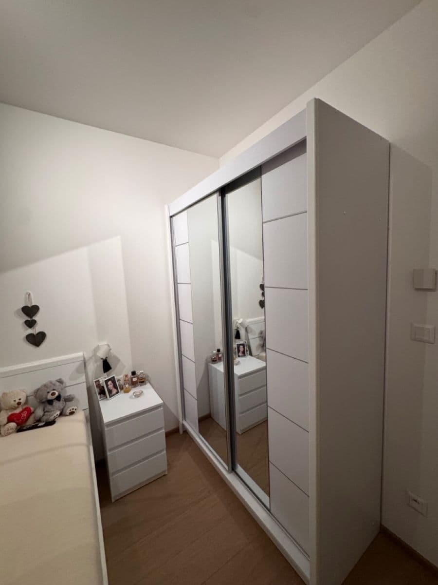 1 bedroom with open-plan kitchen flat to rent, 58 m², Michelangelova, Prague, Prague 1 bedroom with open-plan kitchen flat to rent, 58 m², Michelangelova, Prague, Prague